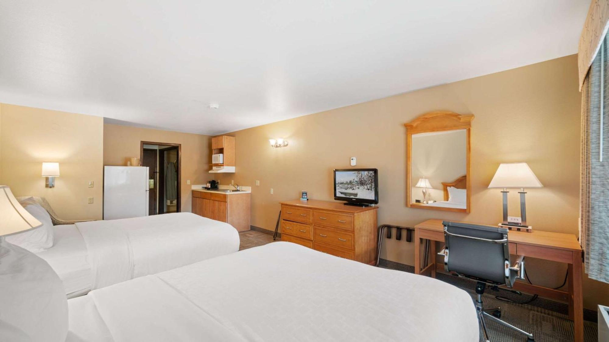 Clarion Hotel & Suites Fairbanks Near Ft Wainwright מראה חיצוני תמונה