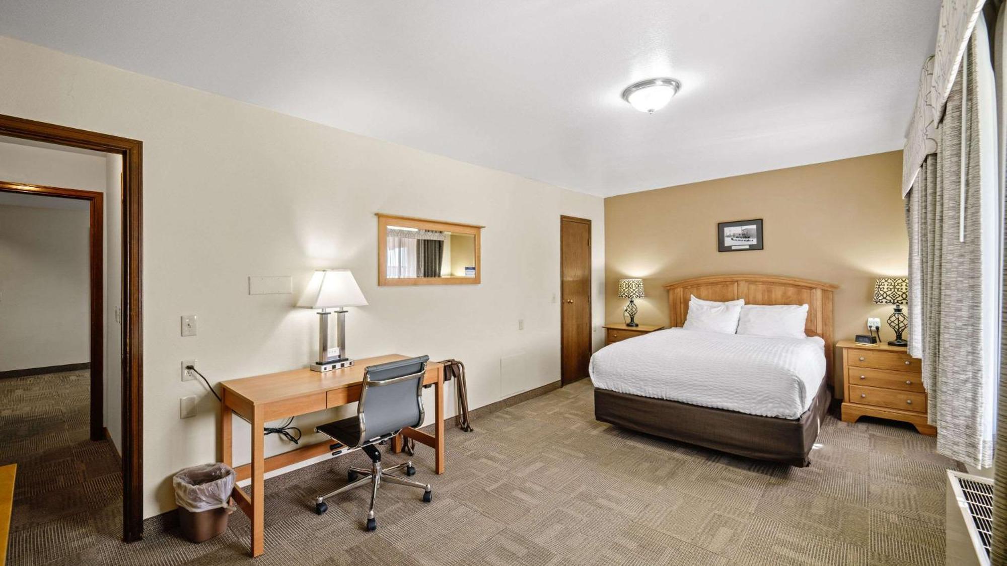 Clarion Hotel & Suites Fairbanks Near Ft Wainwright מראה חיצוני תמונה