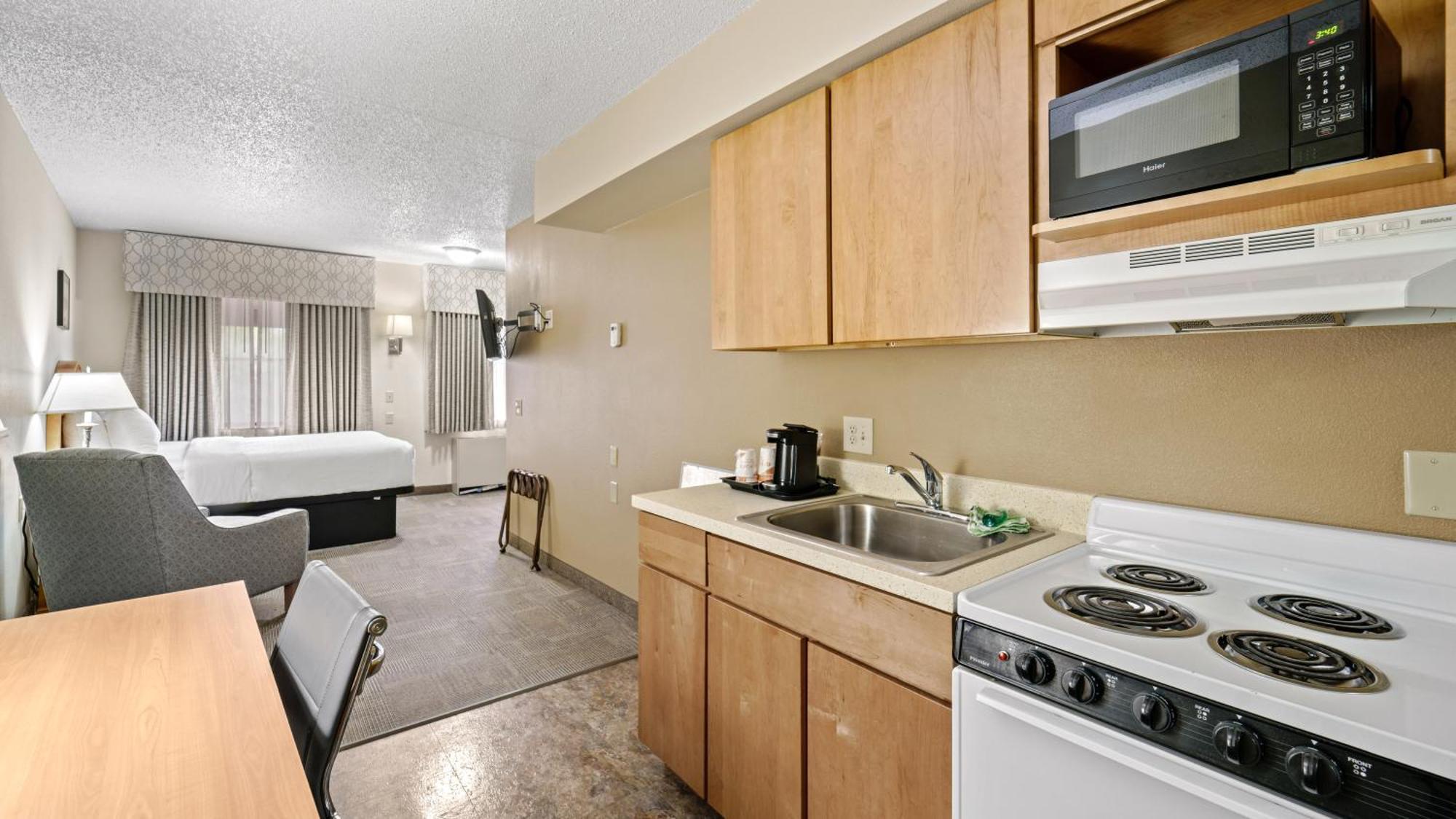 Clarion Hotel & Suites Fairbanks Near Ft Wainwright מראה חיצוני תמונה
